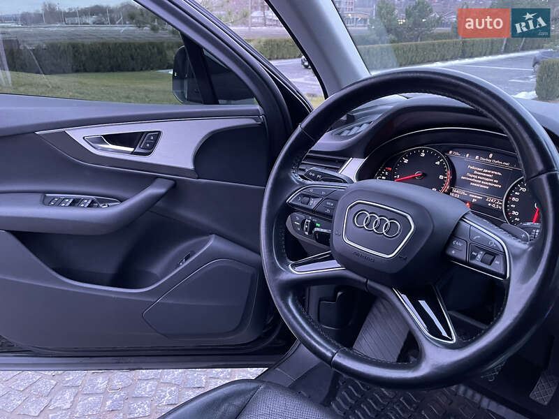 Позашляховик / Кросовер Audi Q7 2015 в Дніпрі фото 19 Позашляховик / Кросовер Audi Q7 2015 в Дніпрі