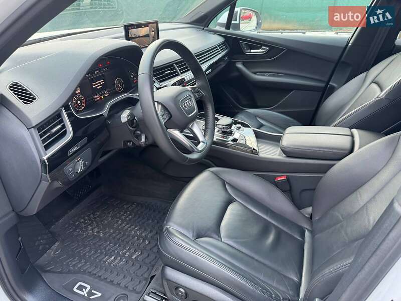 Внедорожник / Кроссовер Audi Q7 2018 в Ужгороде