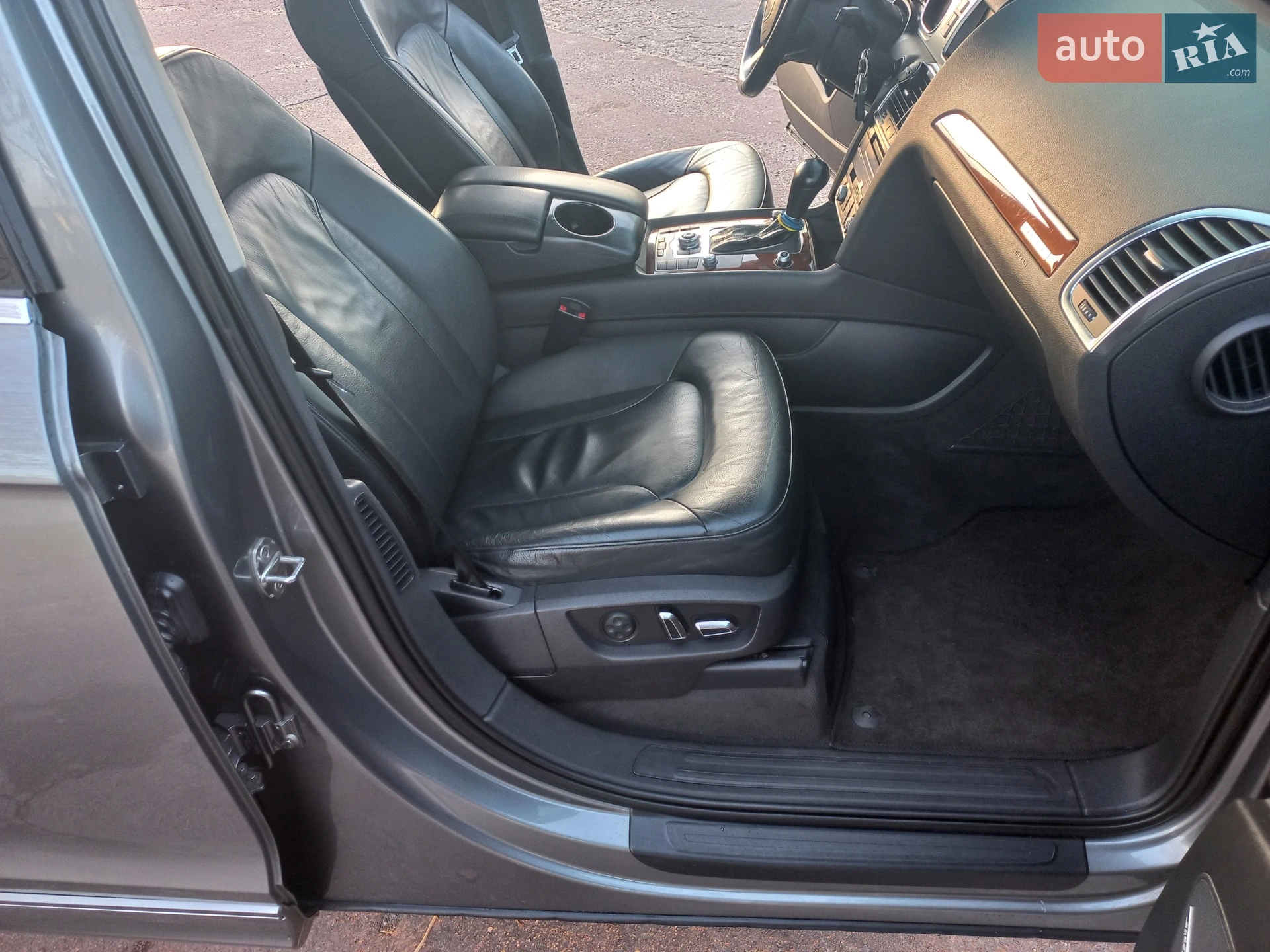2010 Audi Q7 - мініатюра 17