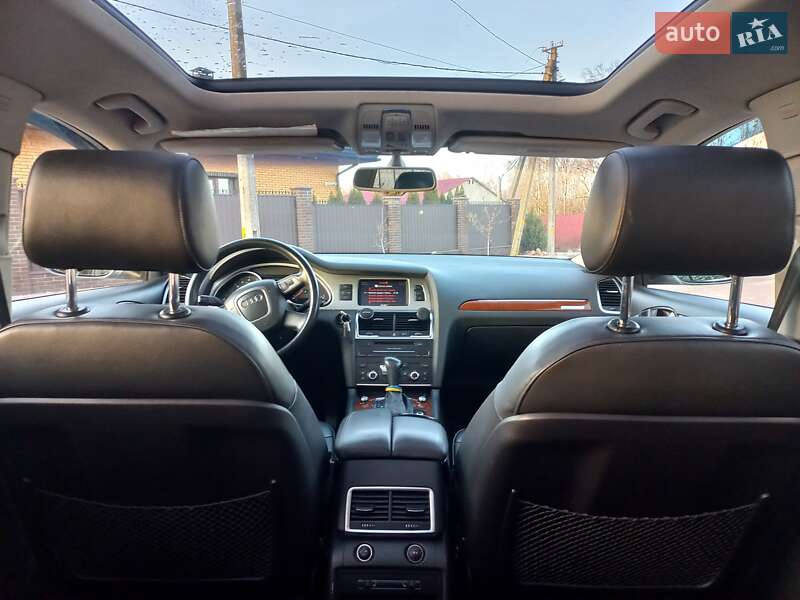 Внедорожник / Кроссовер Audi Q7 2010 в Чернигове