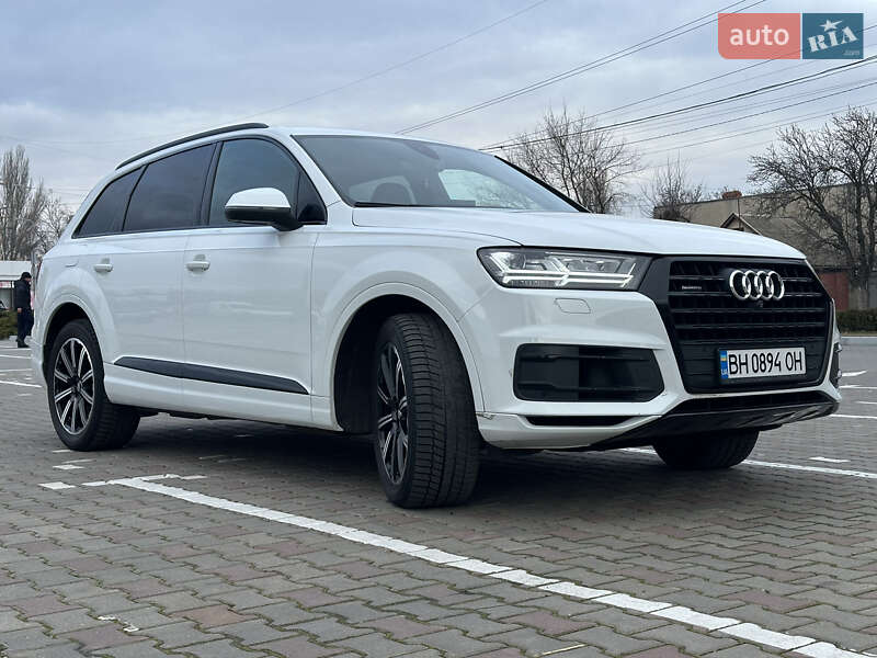 Внедорожник / Кроссовер Audi Q7 2016 в Одессе
