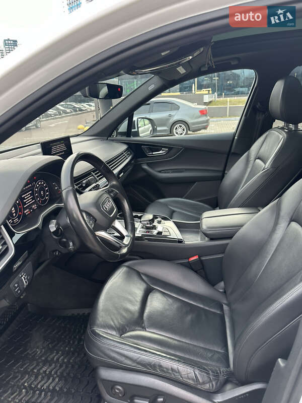 Внедорожник / Кроссовер Audi Q7 2016 в Одессе