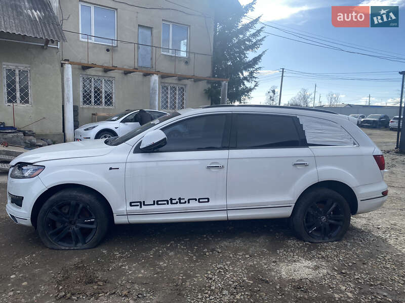 Позашляховик / Кросовер Audi Q7 2015 в Стрию