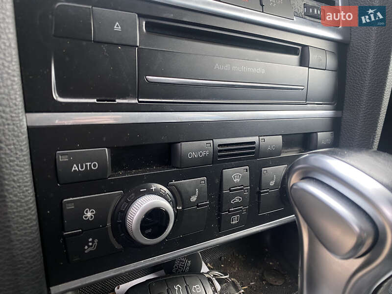 Позашляховик / Кросовер Audi Q7 2015 в Стрию