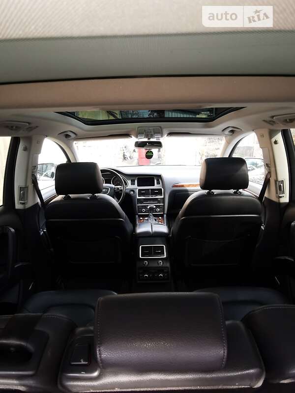 Позашляховик / Кросовер Audi Q7 2012 в Львові