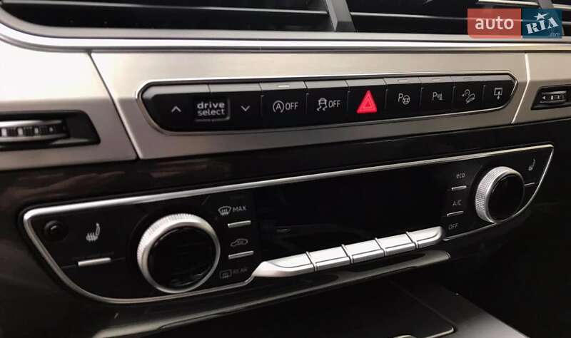 Внедорожник / Кроссовер Audi Q7 2015 в Ровно