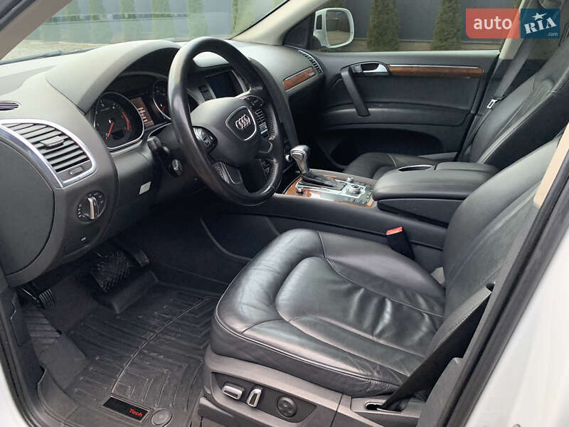 Позашляховик / Кросовер Audi Q7 2013 в Мукачевому