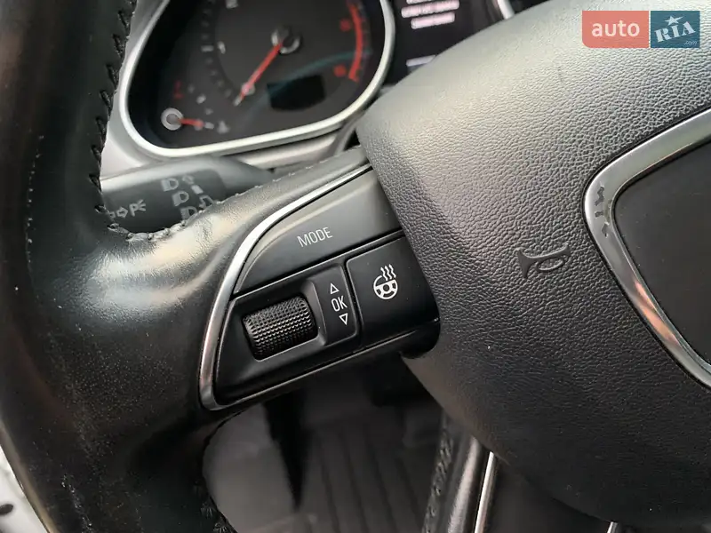 Audi Q7 2013 VIN WA1LMAFE8DD016692 фото оголошення 34 з 156