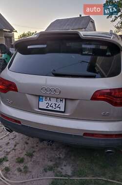 Внедорожник / Кроссовер Audi Q7 2007 в Калуше