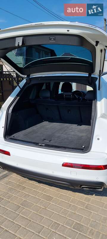 Внедорожник / Кроссовер Audi Q7 2017 в Одессе