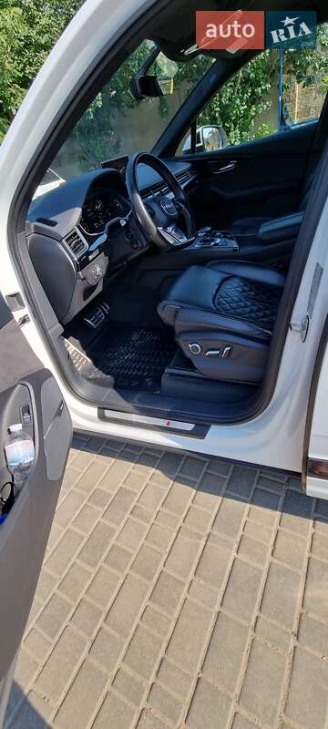Внедорожник / Кроссовер Audi Q7 2017 в Одессе