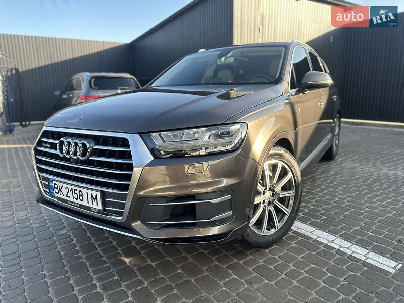 Внедорожник / Кроссовер Audi Q7 2016 в Львове