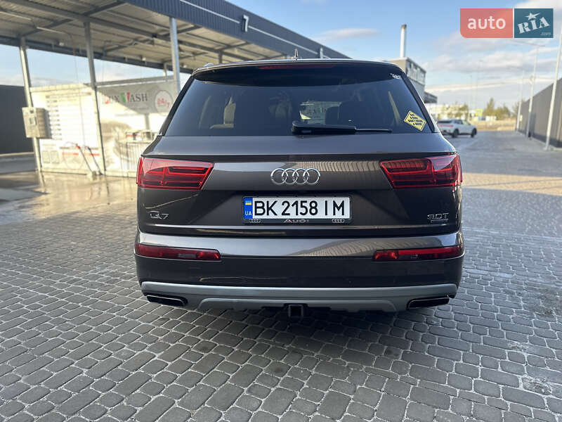 Внедорожник / Кроссовер Audi Q7 2016 в Львове