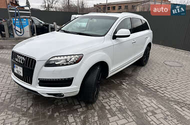 Внедорожник / Кроссовер Audi Q7 2014 в 