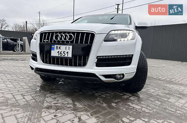 Внедорожник / Кроссовер Audi Q7 2014 в Сарнах