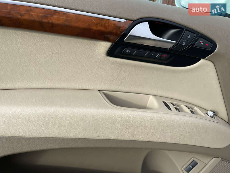 Позашляховик / Кросовер Audi Q7 2014 в Сарнах