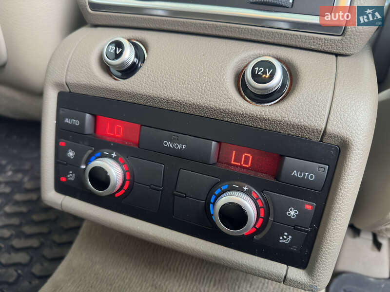 Позашляховик / Кросовер Audi Q7 2014 в Сарнах