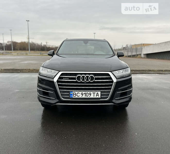 Внедорожник / Кроссовер Audi Q7 2017 в Львове