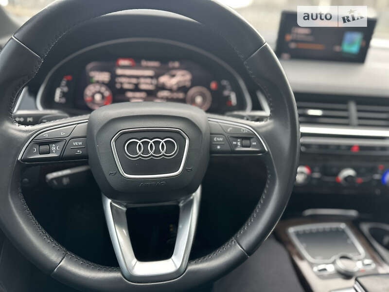 Внедорожник / Кроссовер Audi Q7 2017 в Львове