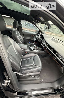 Позашляховик / Кросовер Audi Q7 2017 в Львові