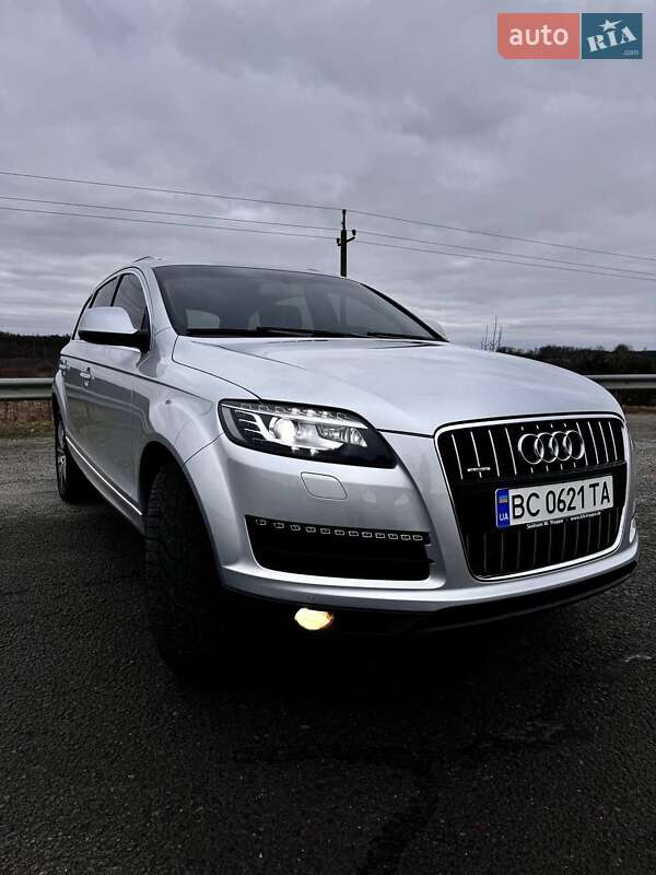 Позашляховик / Кросовер Audi Q7 2015 в Яворові