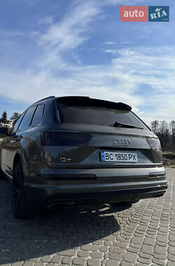 Внедорожник / Кроссовер Audi Q7 2019 в 