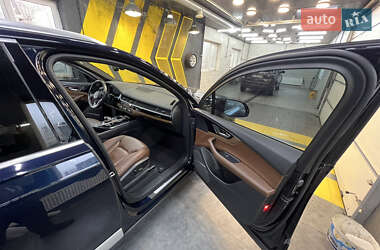 Внедорожник / Кроссовер Audi Q7 2017 в Киеве