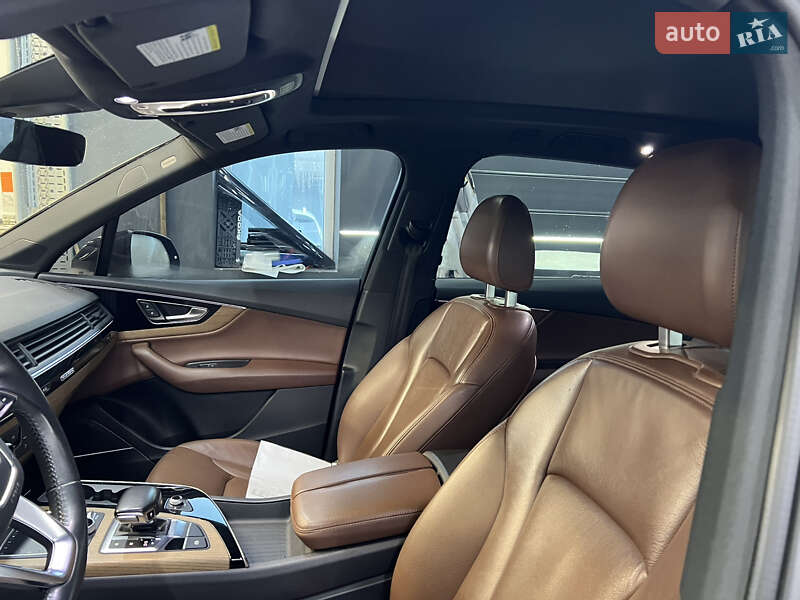 Внедорожник / Кроссовер Audi Q7 2017 в Киеве фото 12 Внедорожник / Кроссовер Audi Q7 2017 в Киеве