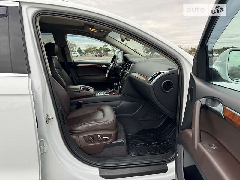 Внедорожник / Кроссовер Audi Q7 2014 в Львове