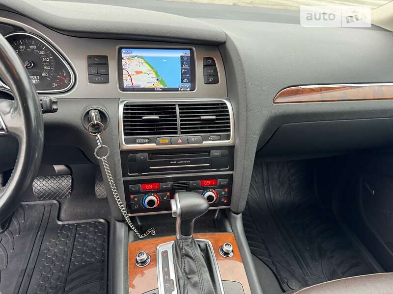 Внедорожник / Кроссовер Audi Q7 2014 в Львове