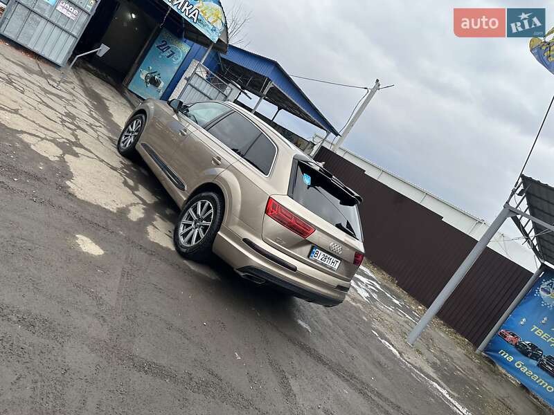 Позашляховик / Кросовер Audi Q7 2018 в Полтаві