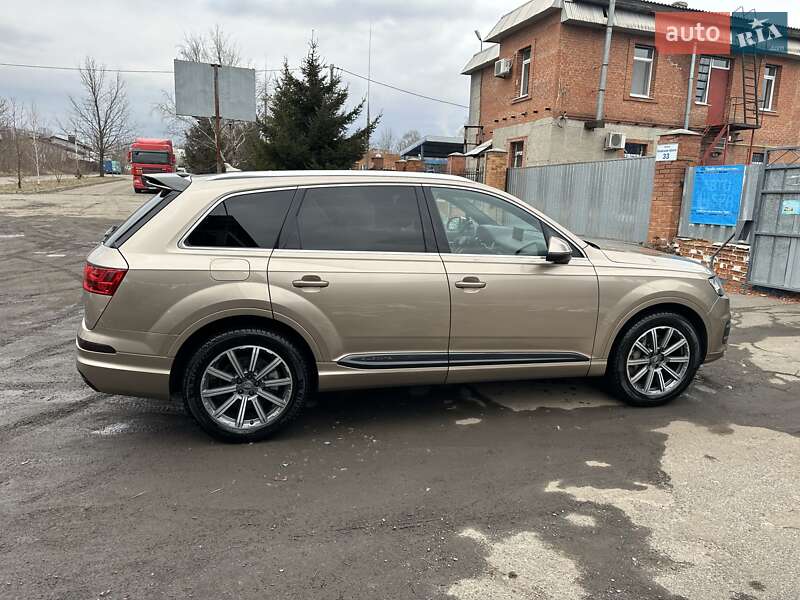 Позашляховик / Кросовер Audi Q7 2018 в Полтаві
