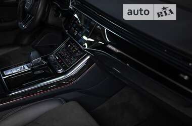 Позашляховик / Кросовер Audi Q7 2020 в Чернівцях