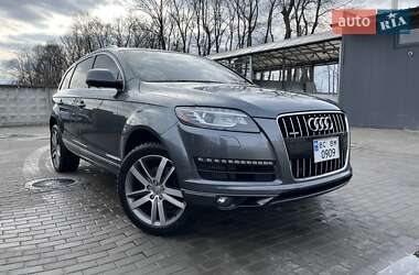 Внедорожник / Кроссовер Audi Q7 2014 в 