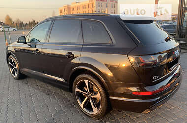 Внедорожник / Кроссовер Audi Q7 2019 в Ровно