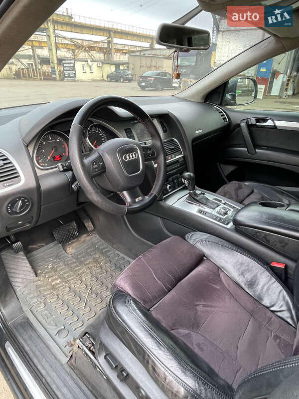 Позашляховик / Кросовер Audi Q7 2007 в Києві