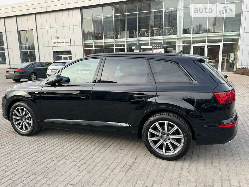 Внедорожник / Кроссовер Audi Q7 2018 в Киеве