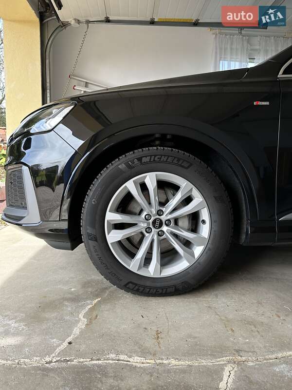 Позашляховик / Кросовер Audi Q7 2022 в Дніпрі