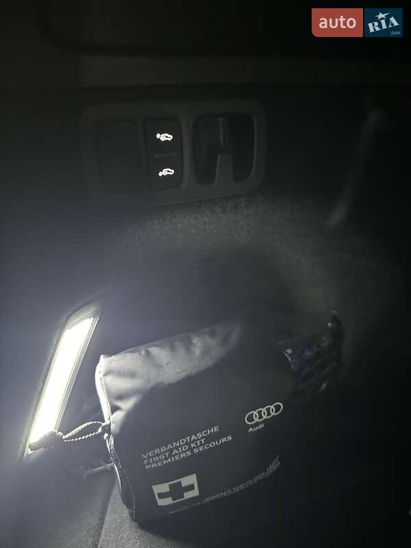 Позашляховик / Кросовер Audi Q7 2022 в Дніпрі