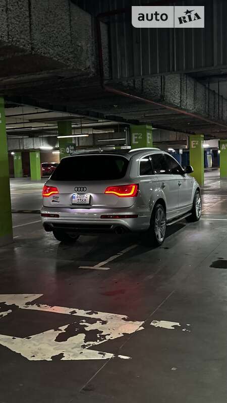 Позашляховик / Кросовер Audi Q7 2012 в Львові