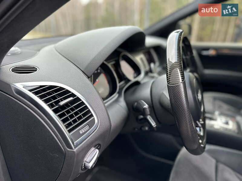 Внедорожник / Кроссовер Audi Q7 2012 в Киеве