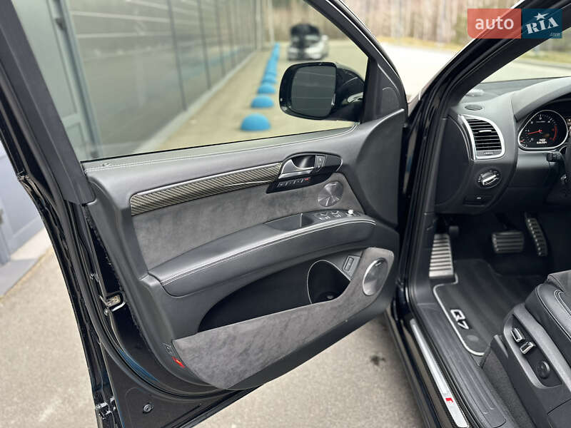 Внедорожник / Кроссовер Audi Q7 2012 в Киеве