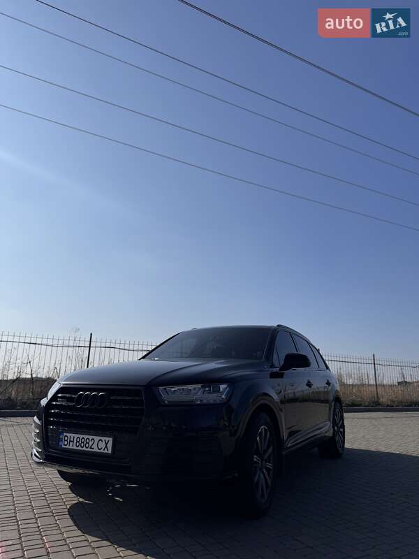 Позашляховик / Кросовер Audi Q7 2016 в Одесі