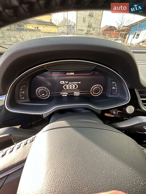 Позашляховик / Кросовер Audi Q7 2016 в Києві