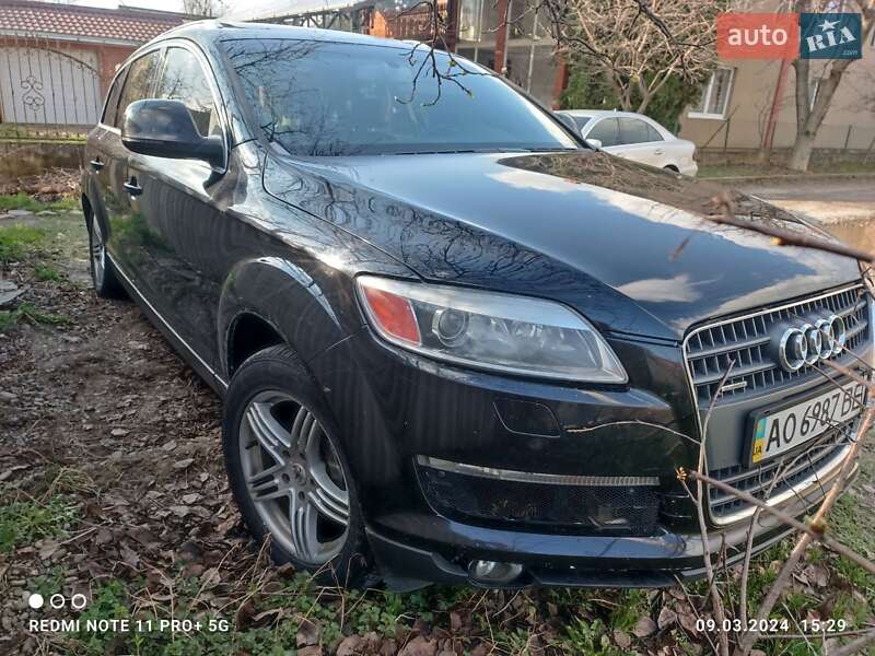Внедорожник / Кроссовер Audi Q7 2007 в Хусте