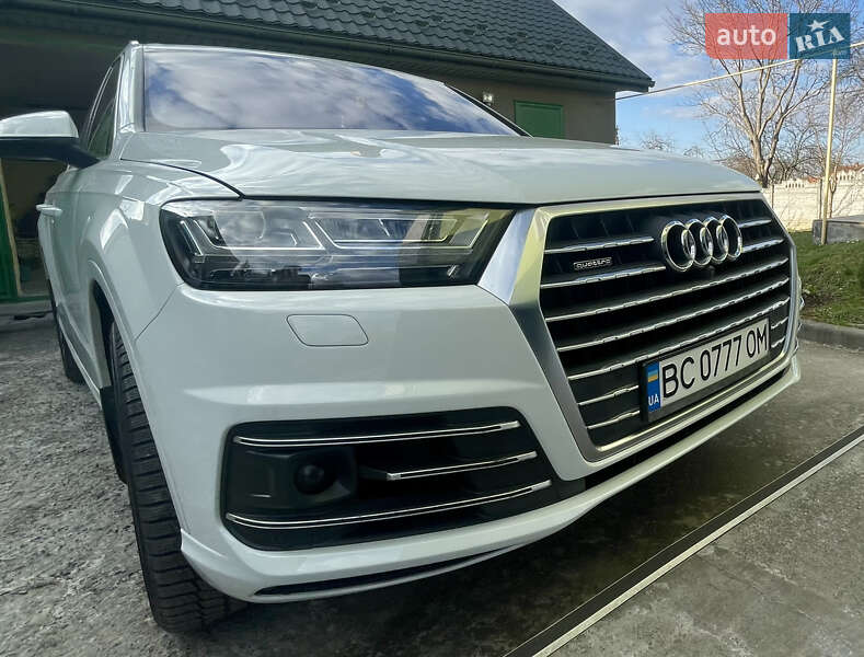 Внедорожник / Кроссовер Audi Q7 2018 в Трускавце