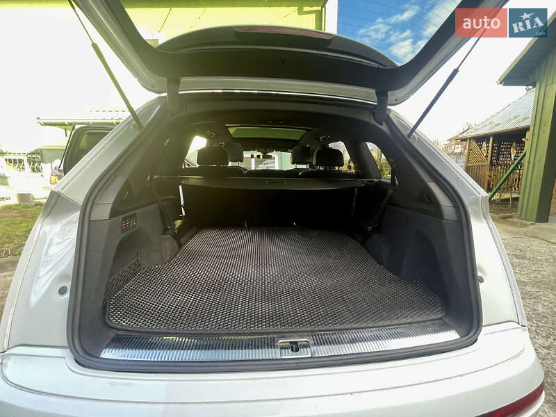 Внедорожник / Кроссовер Audi Q7 2018 в Трускавце