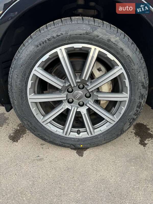 Внедорожник / Кроссовер Audi Q7 2018 в Харькове