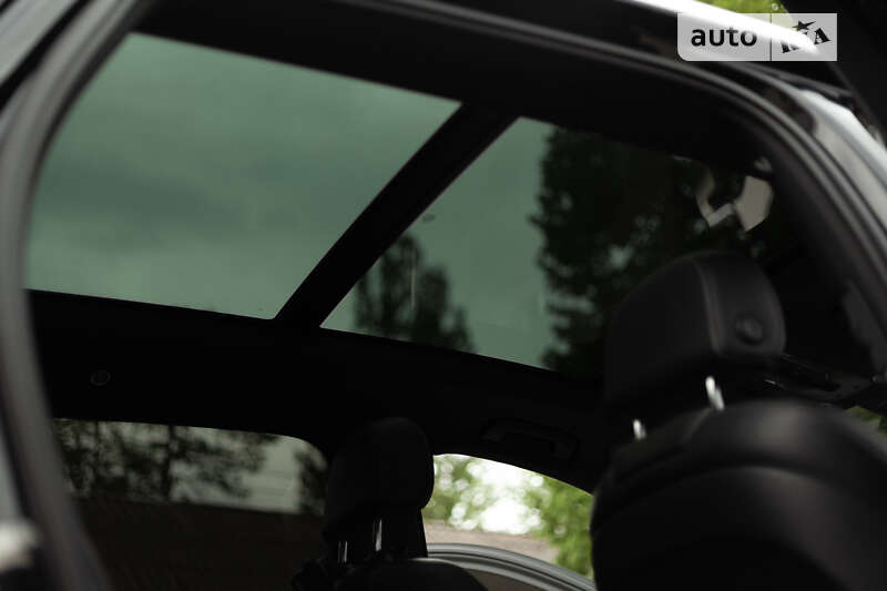 Внедорожник / Кроссовер Audi Q7 2015 в Первомайске