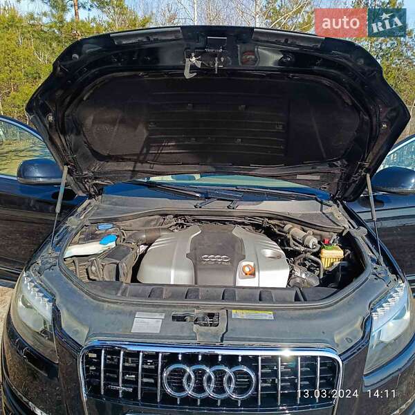 Внедорожник / Кроссовер Audi Q7 2013 в Ахтырке